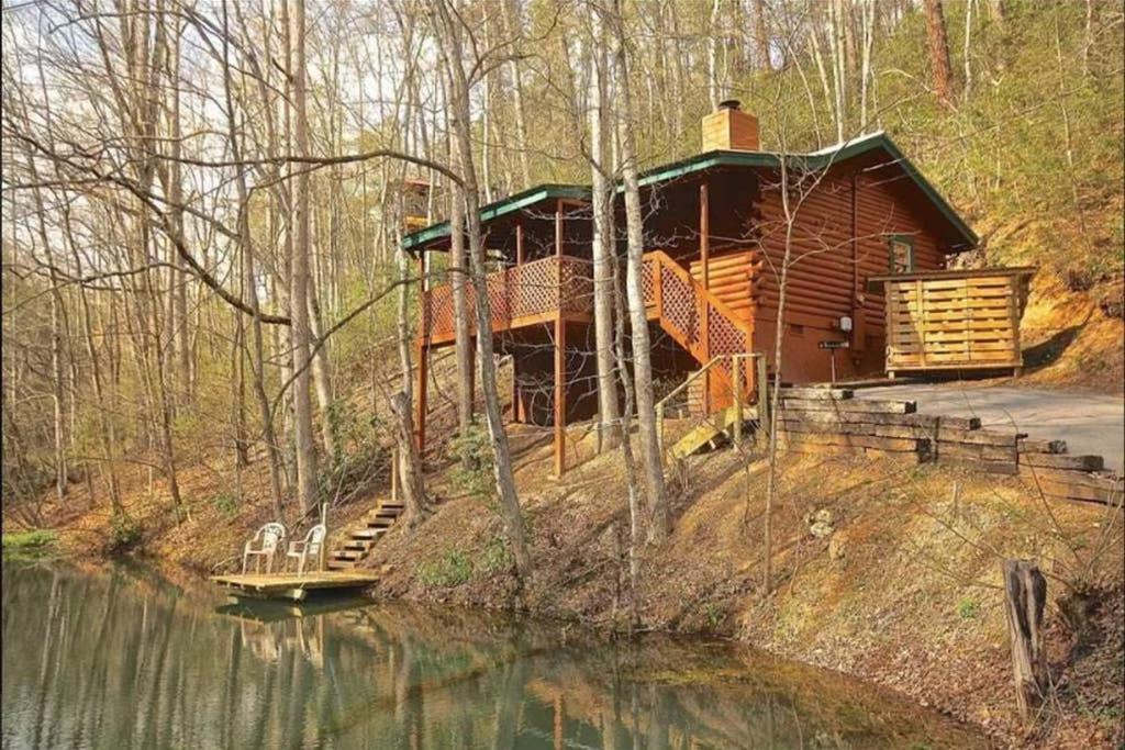 The Fishing Hole Cabin - Sage Vacations 蓋特林堡 外观 照片