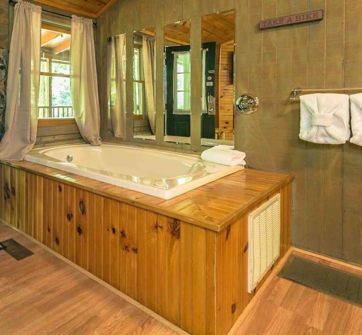 The Fishing Hole Cabin - Sage Vacations 蓋特林堡 外观 照片